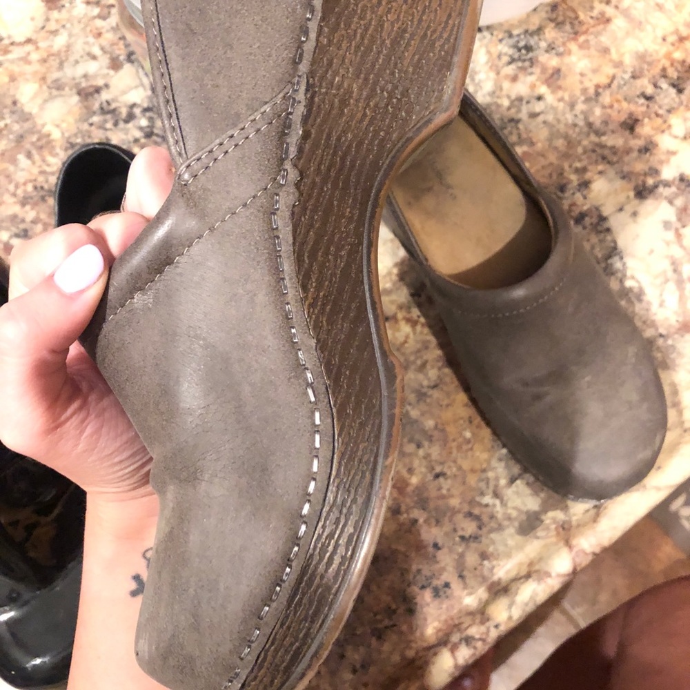 Clogs size 8